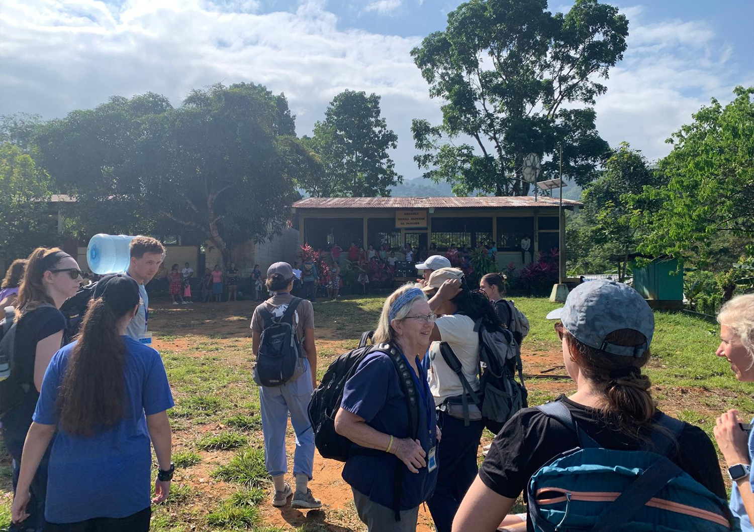 Honduras Jungle Hospital Volunteers